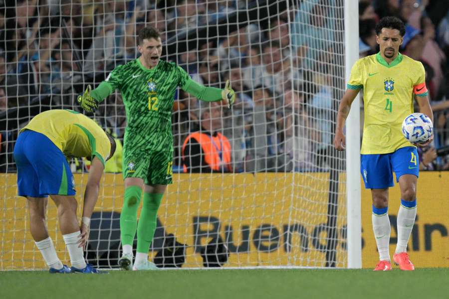 Brasil foi humilhado pela Argentina em Buenos Aires Brasil foi humilhado pela Argentina em Buenos Aires