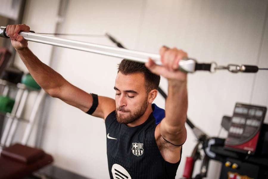 Eric García, trabajando en el gimnasio