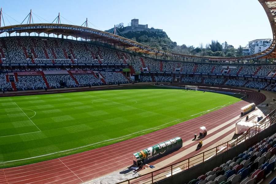 Estádio Municipal dr. Magalhães Pessoa recebe os jogos da União de Leiria Estádio Municipal dr. Magalhães Pessoa recebe os jogos da União de Leiria