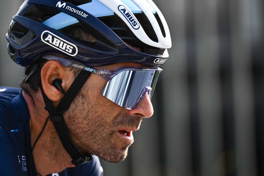 Alejandro Valverde cuelga la bicicleta: "Muy alegre por mis 21 años de profesional"