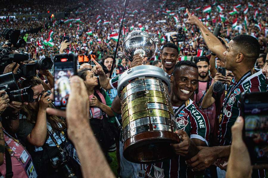 Atual campeão, Fluminense começa defesa do título longe de casa
