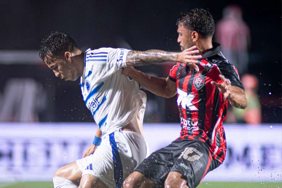 Vitória e Cruzeiro empataram no Barradão