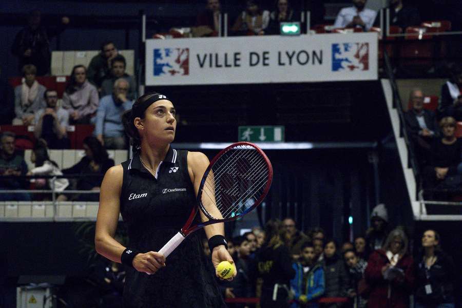 Garcia takes on Paolini in the quarter-finals at Lyon
