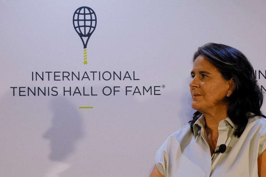 Martinez won Wimbledon in 1994