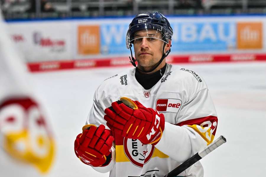 Tyler Gaudet im Trikot der Düsseldorfer EG.