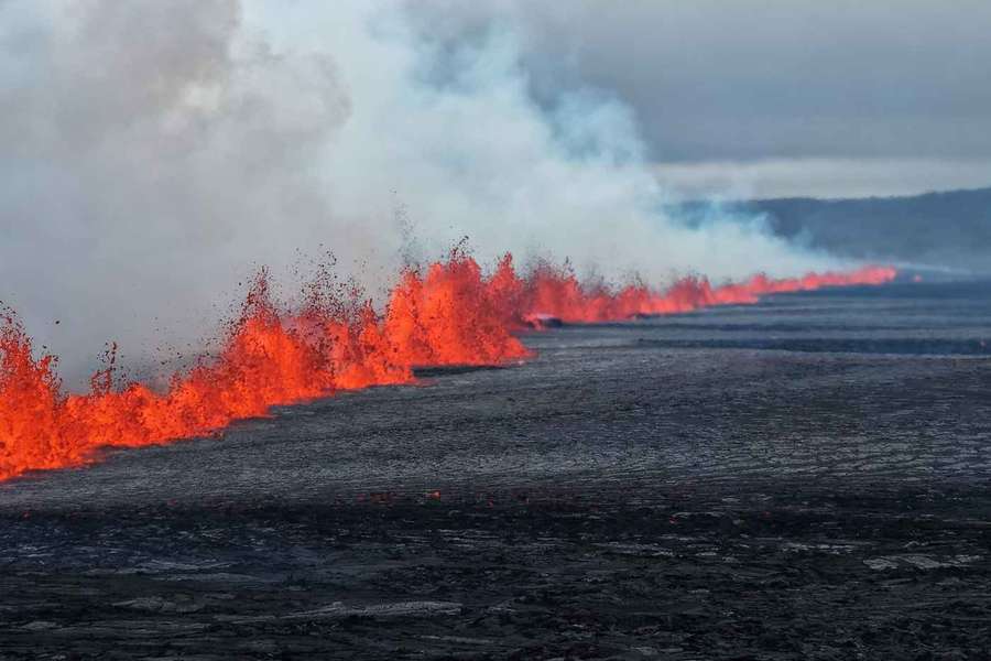 Erupcja wulkanu w Grindavik