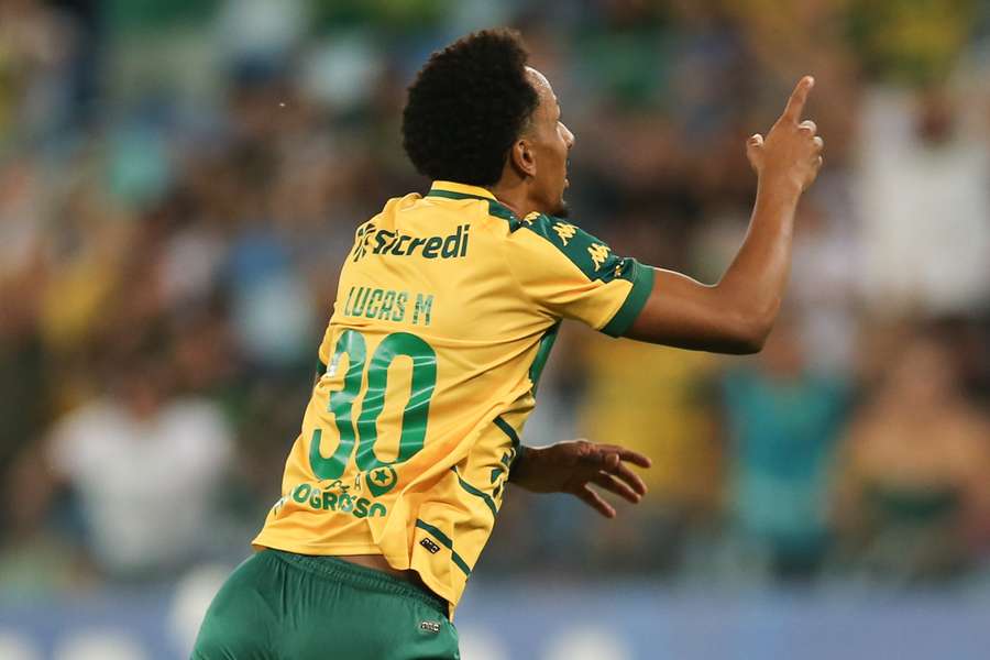 Lucas Mineiro marcou o gol da vitória do Cuiabá