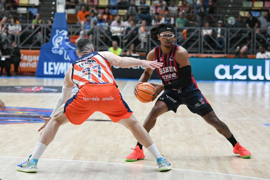 Moneke, el más destacado del Baskonia en Coruña