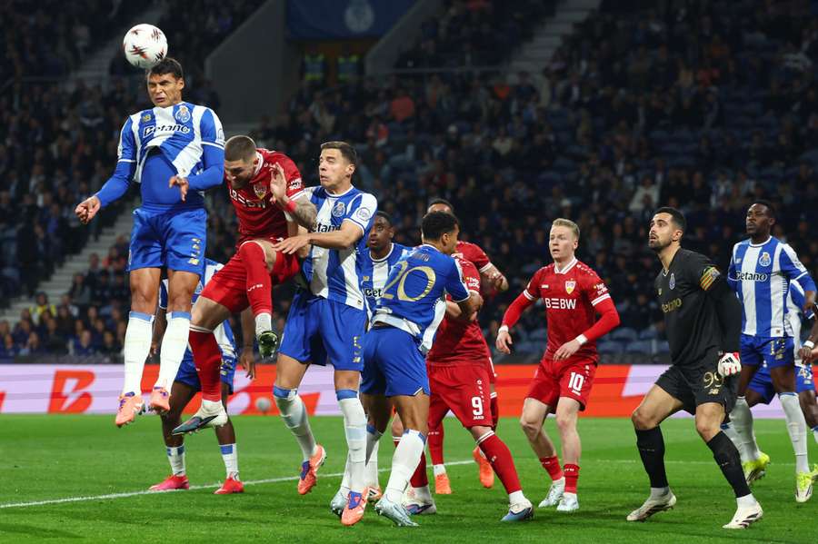 Porto defender Thiago Silva: Leaving Chelsea very tough Porto defender Thiago Silva: Leaving Chelsea very tough