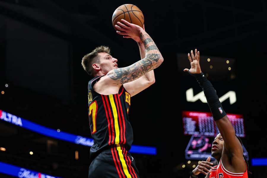 Krejčí byl v trojkách neomylný. Krejčí byl v trojkách neomylný.