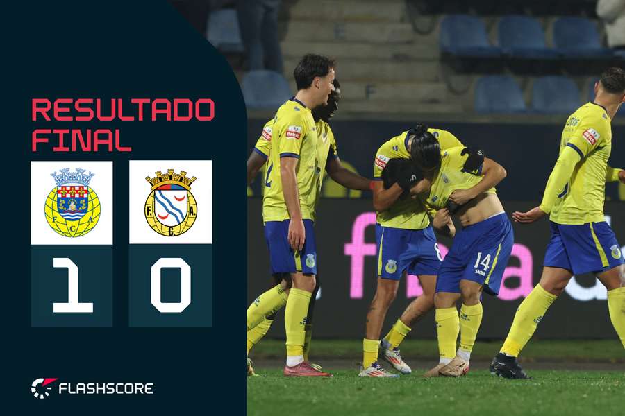 Lee Hyun-ju saltou do banco para garantir três pontos Lee Hyun-ju saltou do banco para garantir três pontos