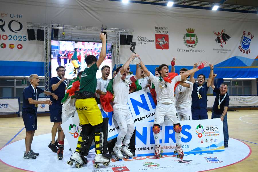 A festa dos jogadores portugueses em Viareggio