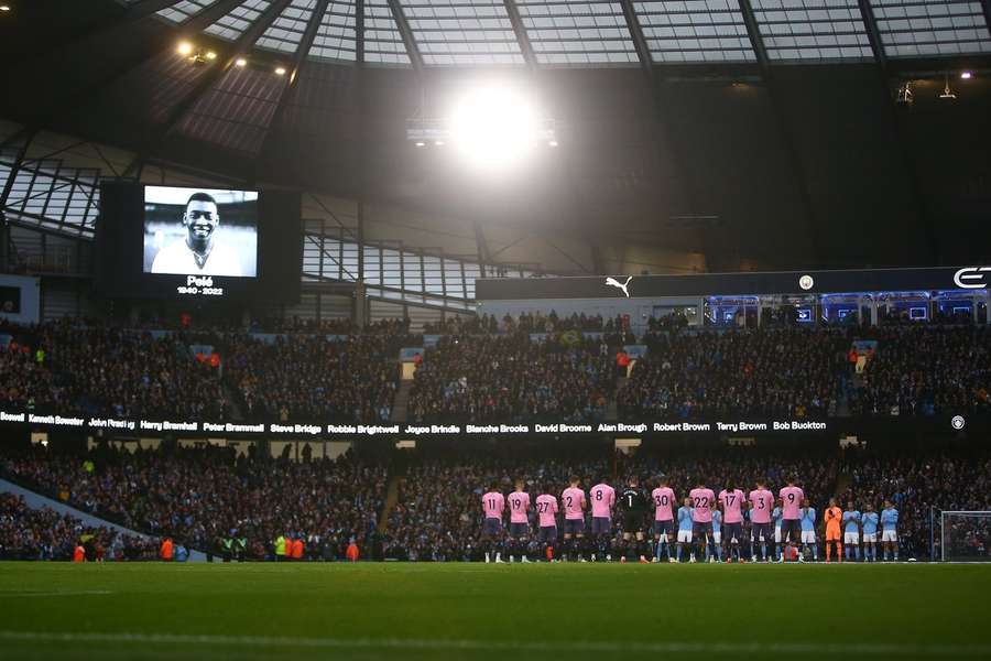 Gedenken an Pele in Manchester beim Spiel der Citizens