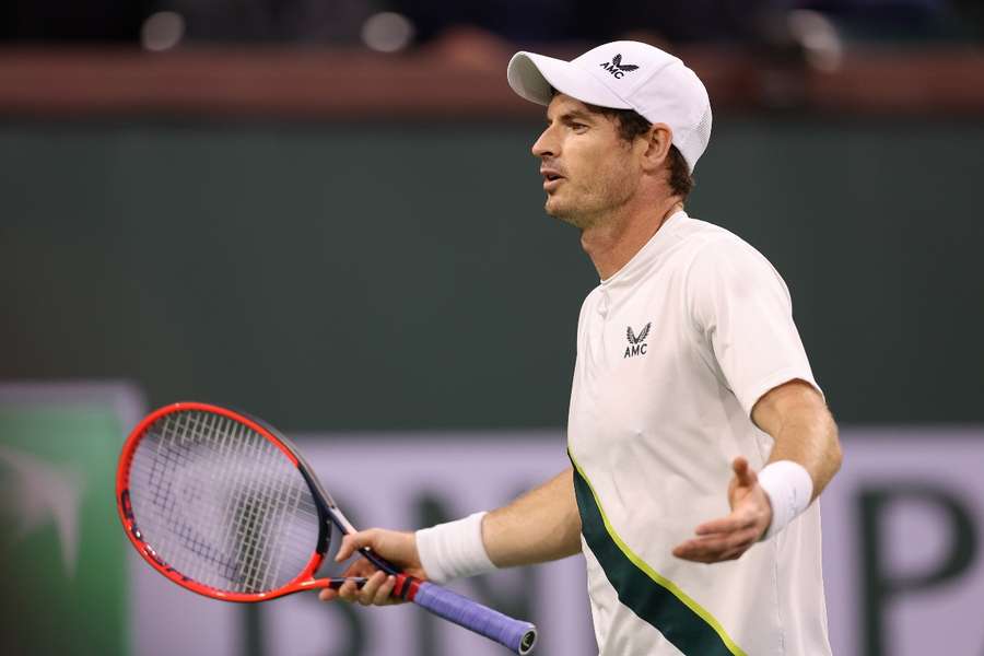 Murray reacts after his loss to Jack Draper