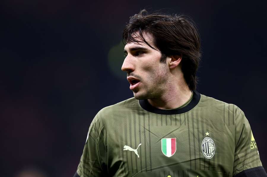 Sandro Tonali cambiará la camiseta del Milan por la del Newcastle
