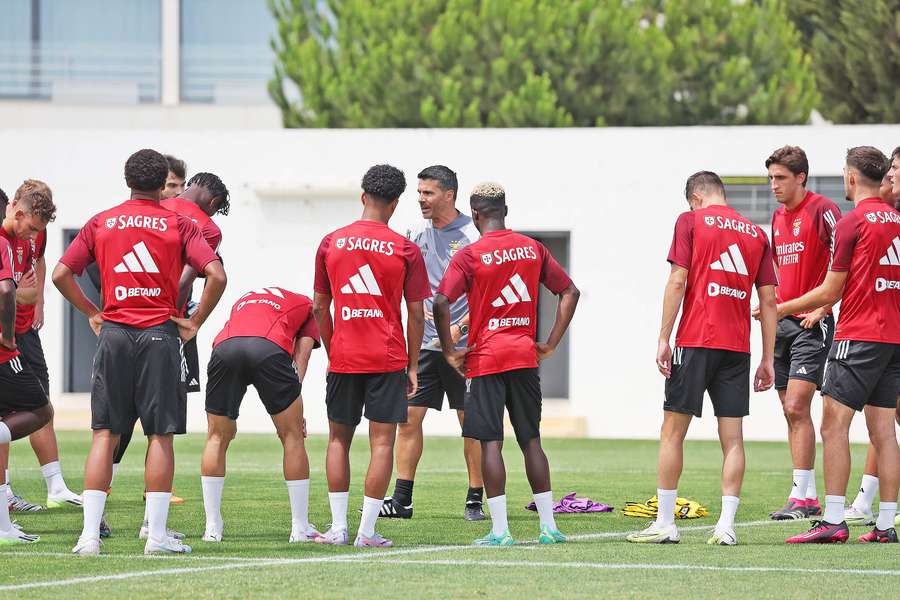 Nélson Veríssimo está de regresso ao Benfica, como treinador da equipa B