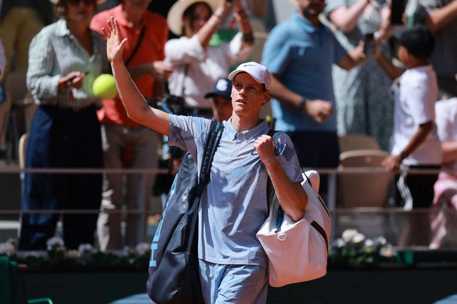 Sinner hat sich überraschend früh aus Roland Garros verabschiedet Sinner hat sich überraschend früh aus Roland Garros verabschiedet