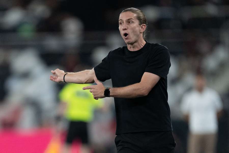 O mister saiu do Engenhão na bronca O mister saiu do Engenhão na bronca