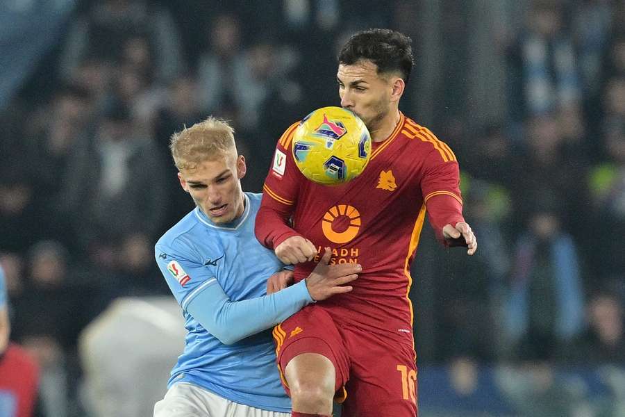 Derby Rzymu dla Lazio, Roma odpada z Coppa Italia po słabym meczu Zalewskiego