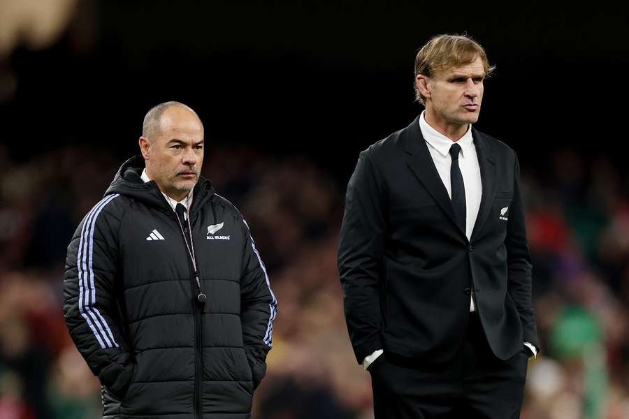 Scott Hansen (left) alongside former All Blacks coach Scott Robertson in Wales last year.