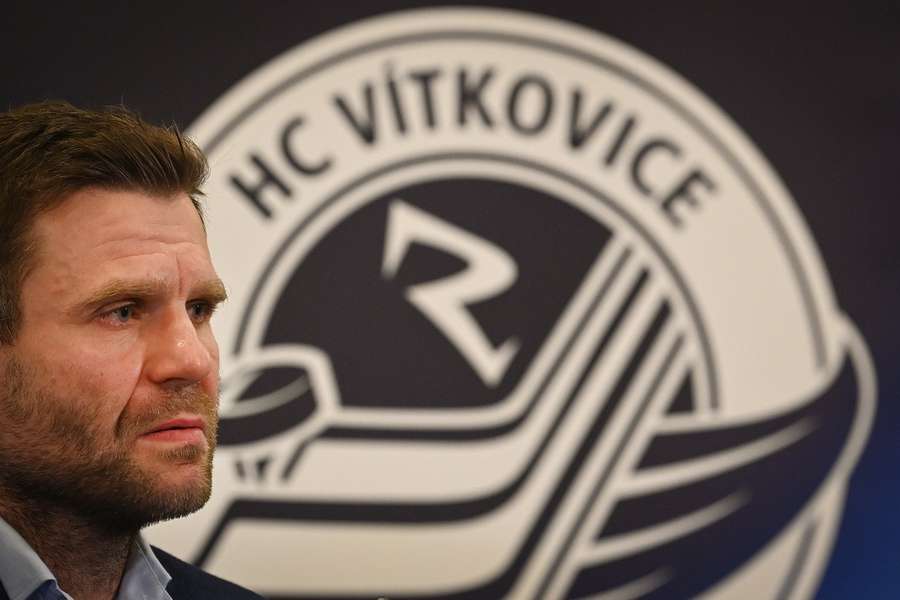 Václav Varaďa na tiskové konferenci Vítkovic.