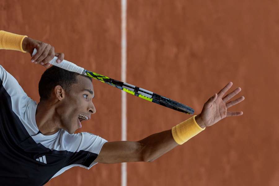 Felix Auger-Aliassime had six different rackets in his bag