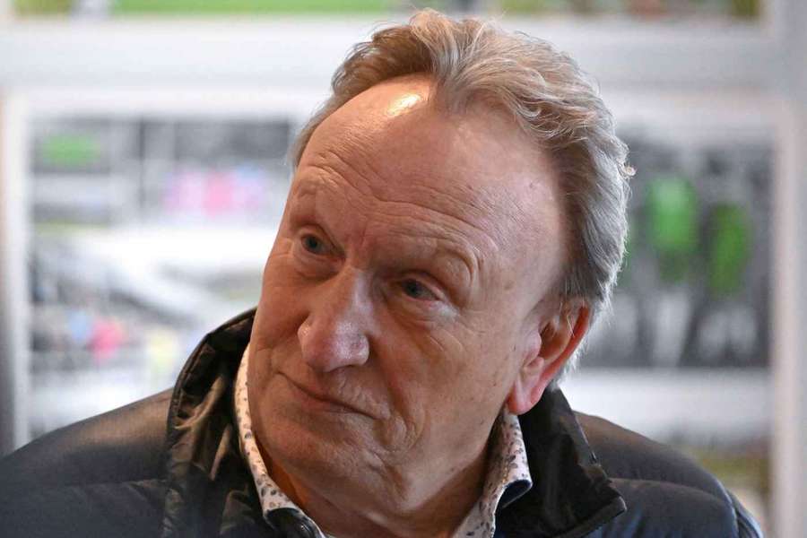 Legendary Warnock returns from retirement to coach seventh-tier club Legendary Warnock returns from retirement to coach seventh-tier club