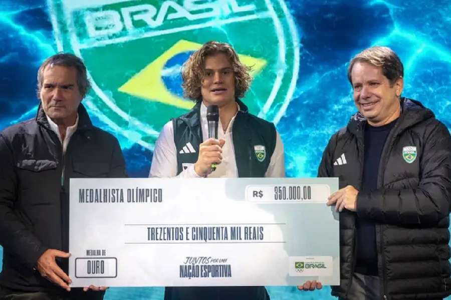 Lucas foi premiado com cheque de R$ 350 mil