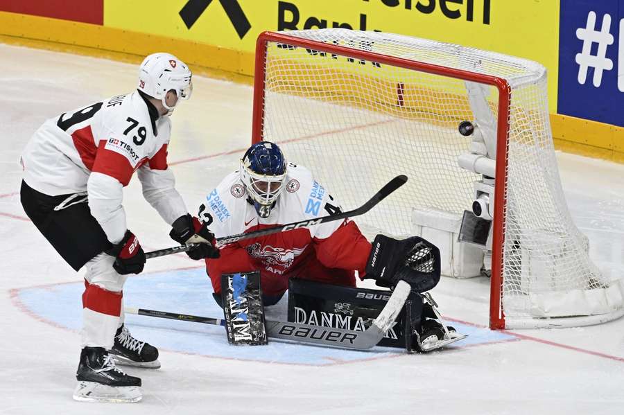 Mathias Seldrup kom på isen lørdag, efter Danmark allerede var bagud med fem mod Schweiz.