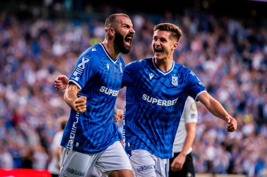 Mikael Ishak skompletował hat-tricka z rzutów karnych.