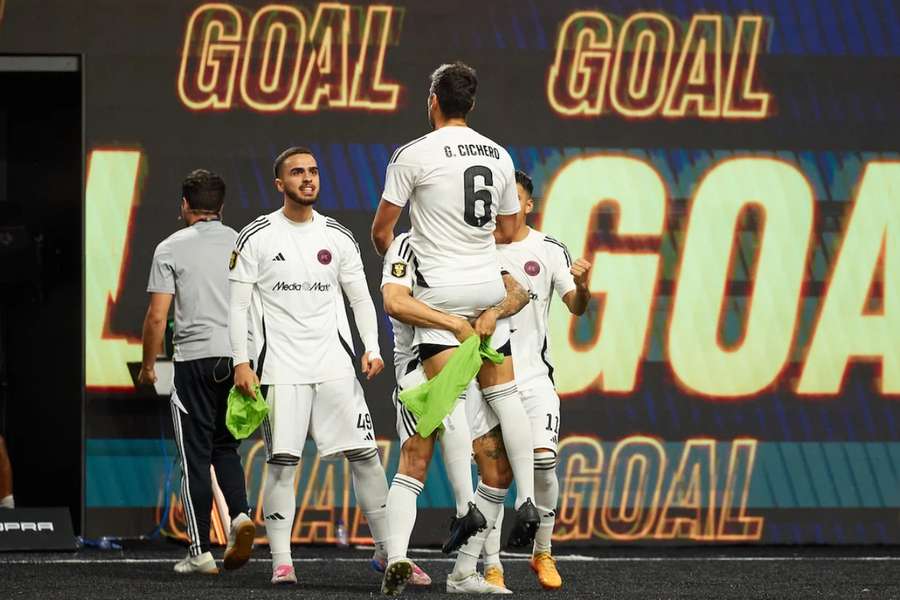 Kunisports y Los Troncos FC se jugarán el liderato y el pase a semifinales