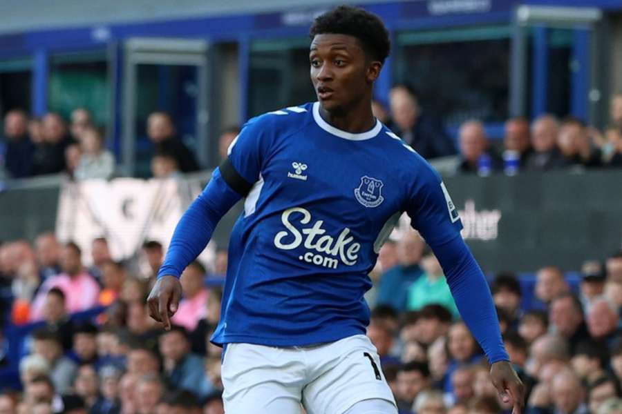 Demarai Gray is expected to complete a deadline day move to the Saudi Pro League