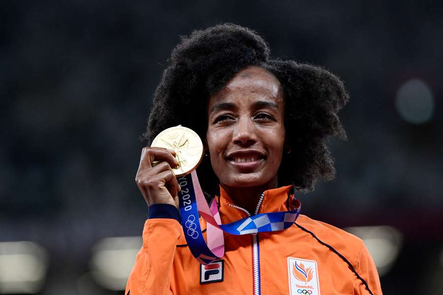 Sifan Hassan won op de Olympische Spelen van Tokyo in 2021 tweemaal goud namens Nederland