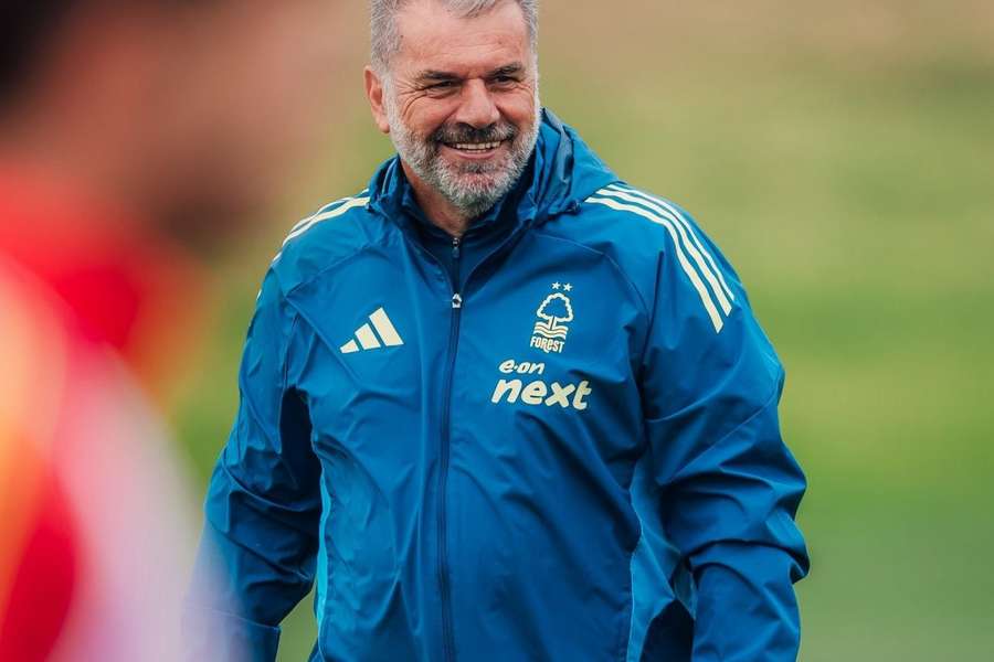 Ange Postecoglou, treinador do Notingham Forest