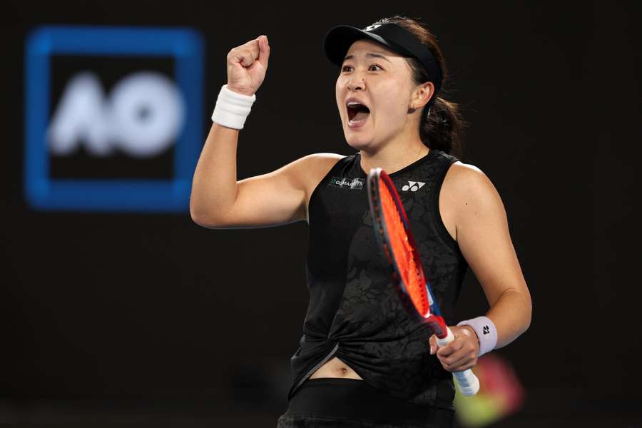 Australian Open: Swiatek passeggia contro Bucsa, la Zhu elimina la Sakkari in tre set- LIVE