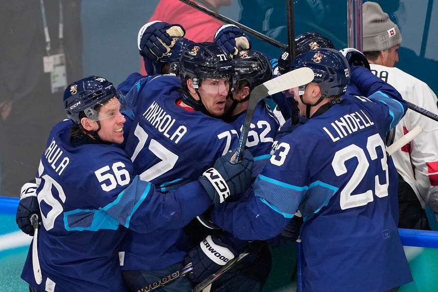 Finland celebrate Artturi Lehkonen's winner