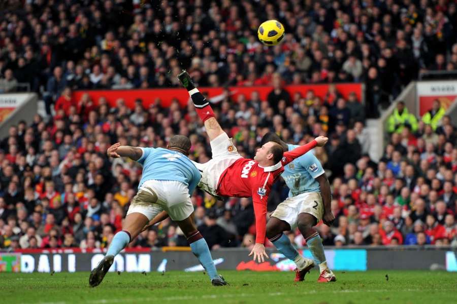 O golo de Wayne Rooney continua a ser o melhor na história do dérbi
