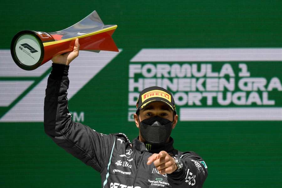 Hamilton festeja em Portugal Hamilton festeja em Portugal