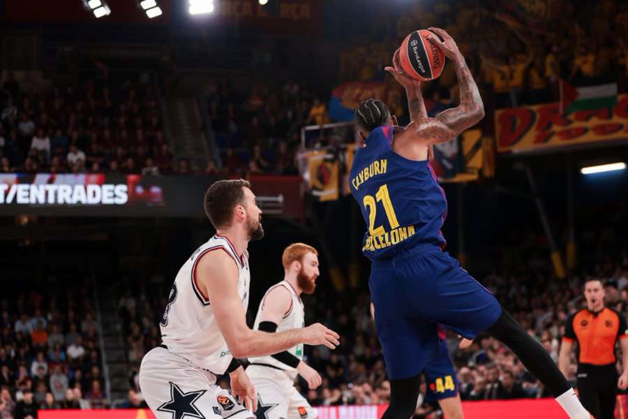 Clyburn, con el balón Clyburn, con el balón