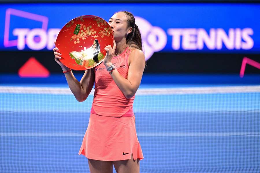 Zheng with her trophy