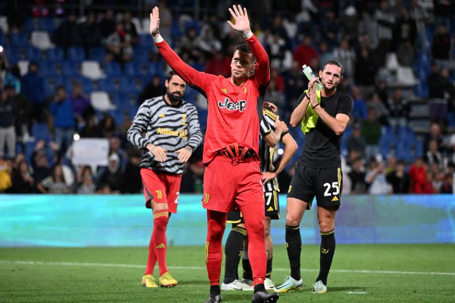 Szczesny reacts after the Sassuolo match