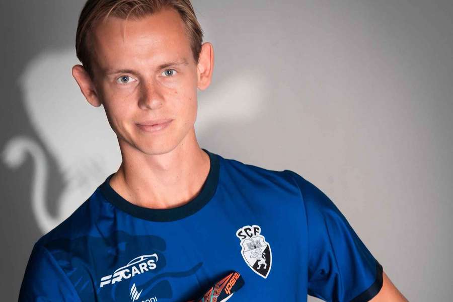 Jakob Tannander oficializado no Farense