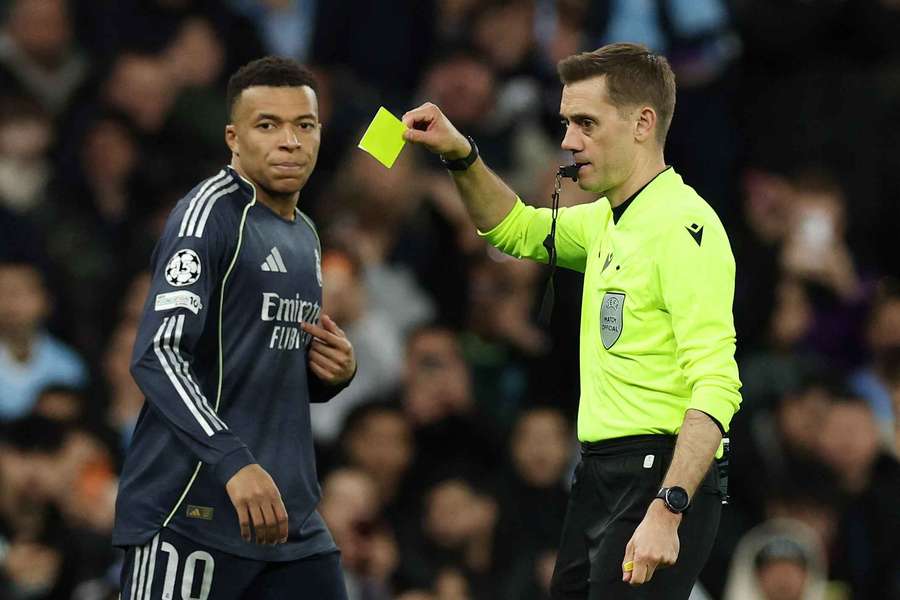 Mbappe: My Real Madrid teammates want me to do more defensively Mbappe: My Real Madrid teammates want me to do more defensively