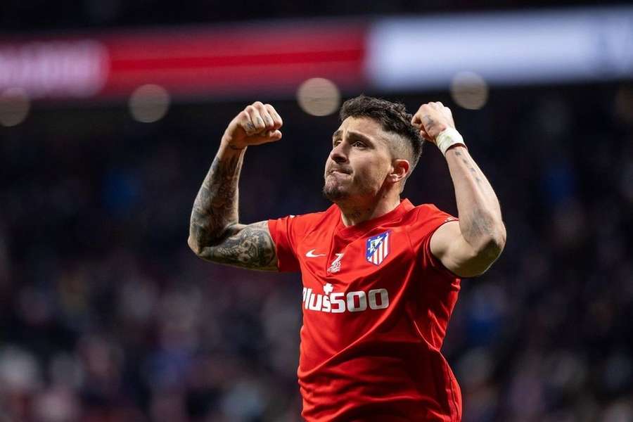 Giménez em campo pelo Atlético de Madrid