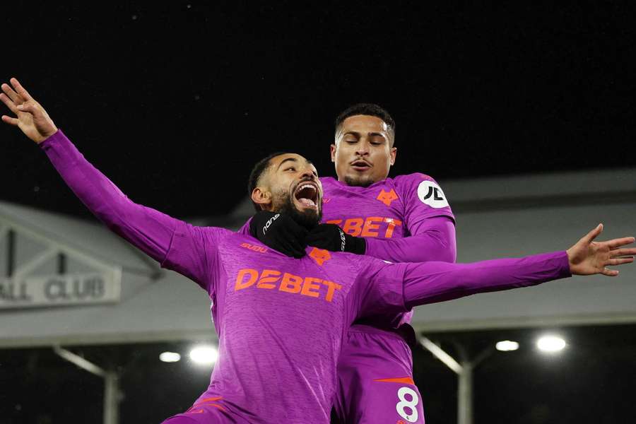 Matheus Cunha e João Gomes brilharam em goleada do Wolverhampton sobre o Fulham 