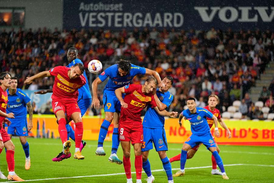 FC Nordsjælland mod FCSB i andet opgør i tredje kvalifikationsrunde af Conference League, på Right To Dream Park