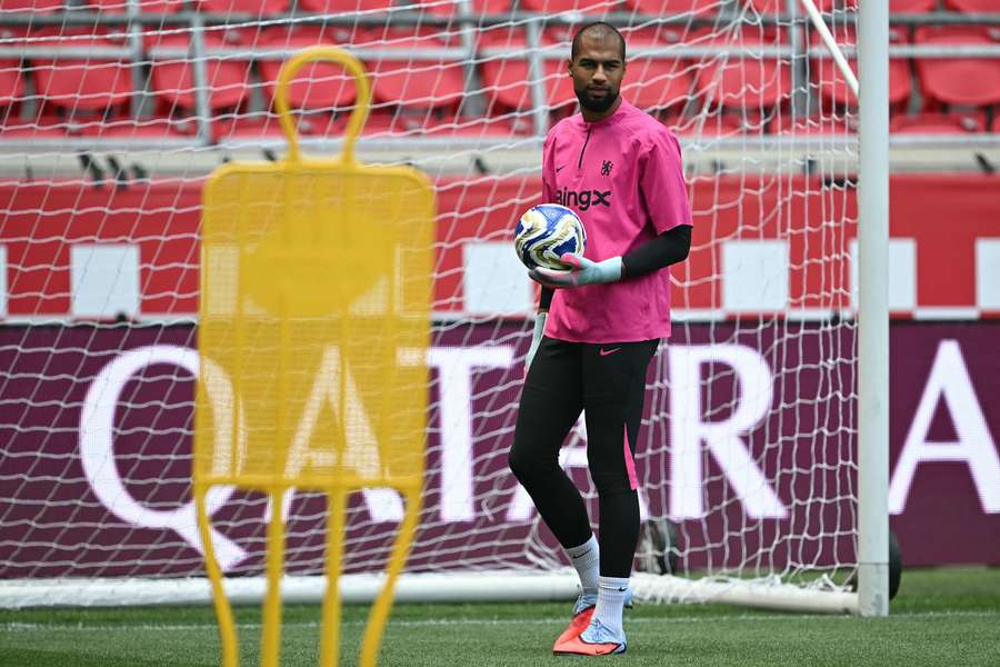 Robert Sánchez es el titular del Chelsea