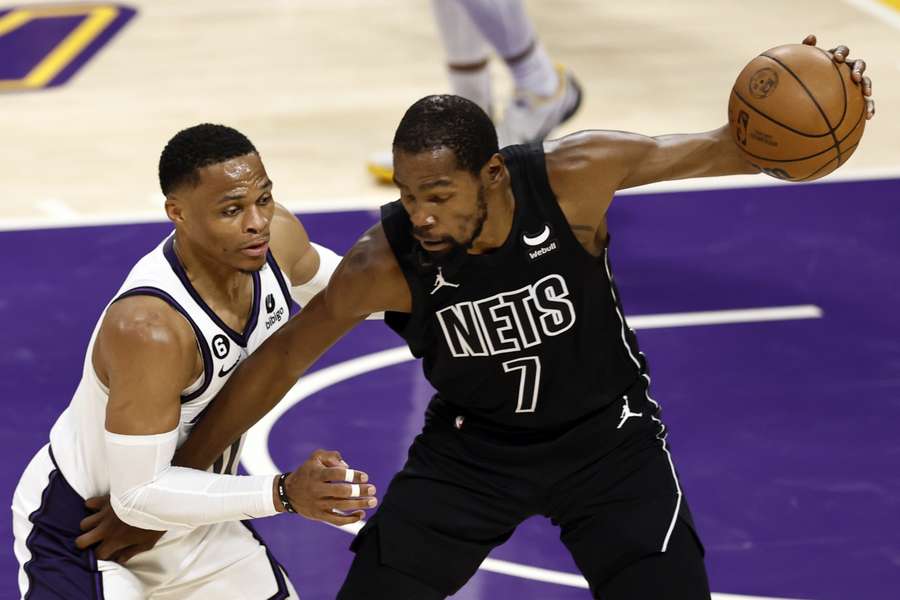 Durant in actie voor de Nets tegen de Los Angeles Lakers op 13 november 2022