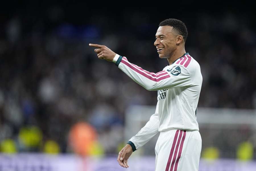 Mbappé é um dos favoritos para levar a Bola de Ouro Mbappé é um dos favoritos para levar a Bola de Ouro