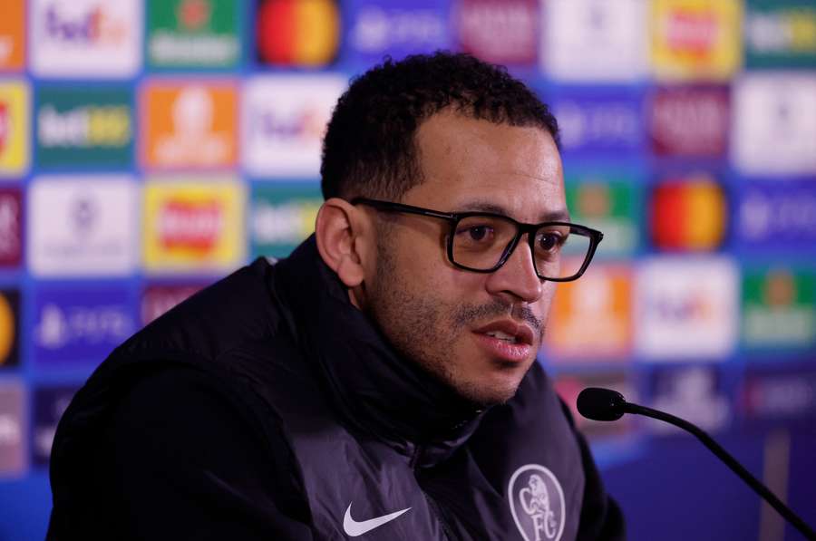 Chelsea huddle not meant to 'antagonise', says Rosenior